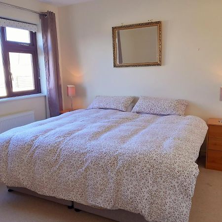 Budget Accommodation - Knocknacarra, Голуей Екстериор снимка